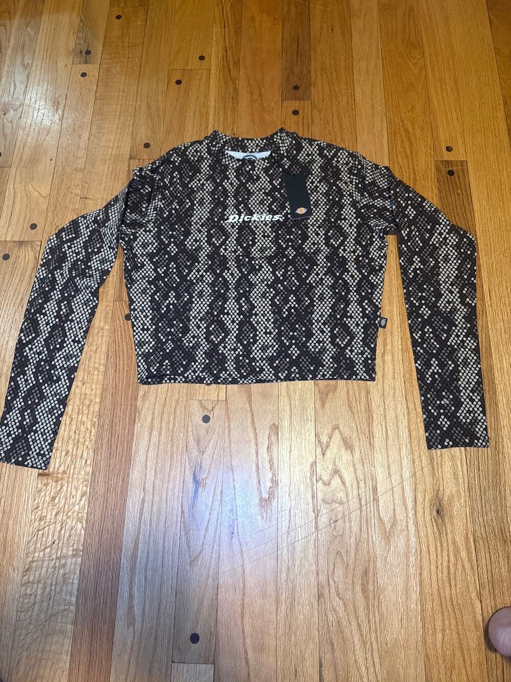 NEW Dickies Snake Print Cropped Long Sleeve Tee Womens Large Brown Black NWT
